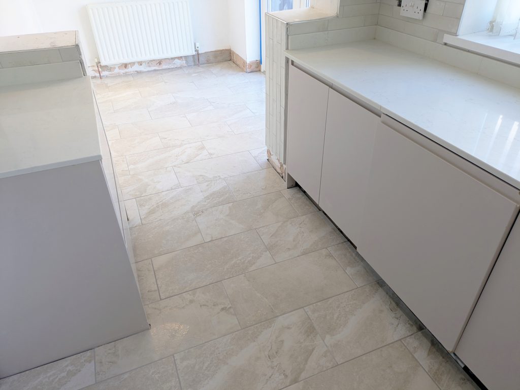 Porcelain floor 4